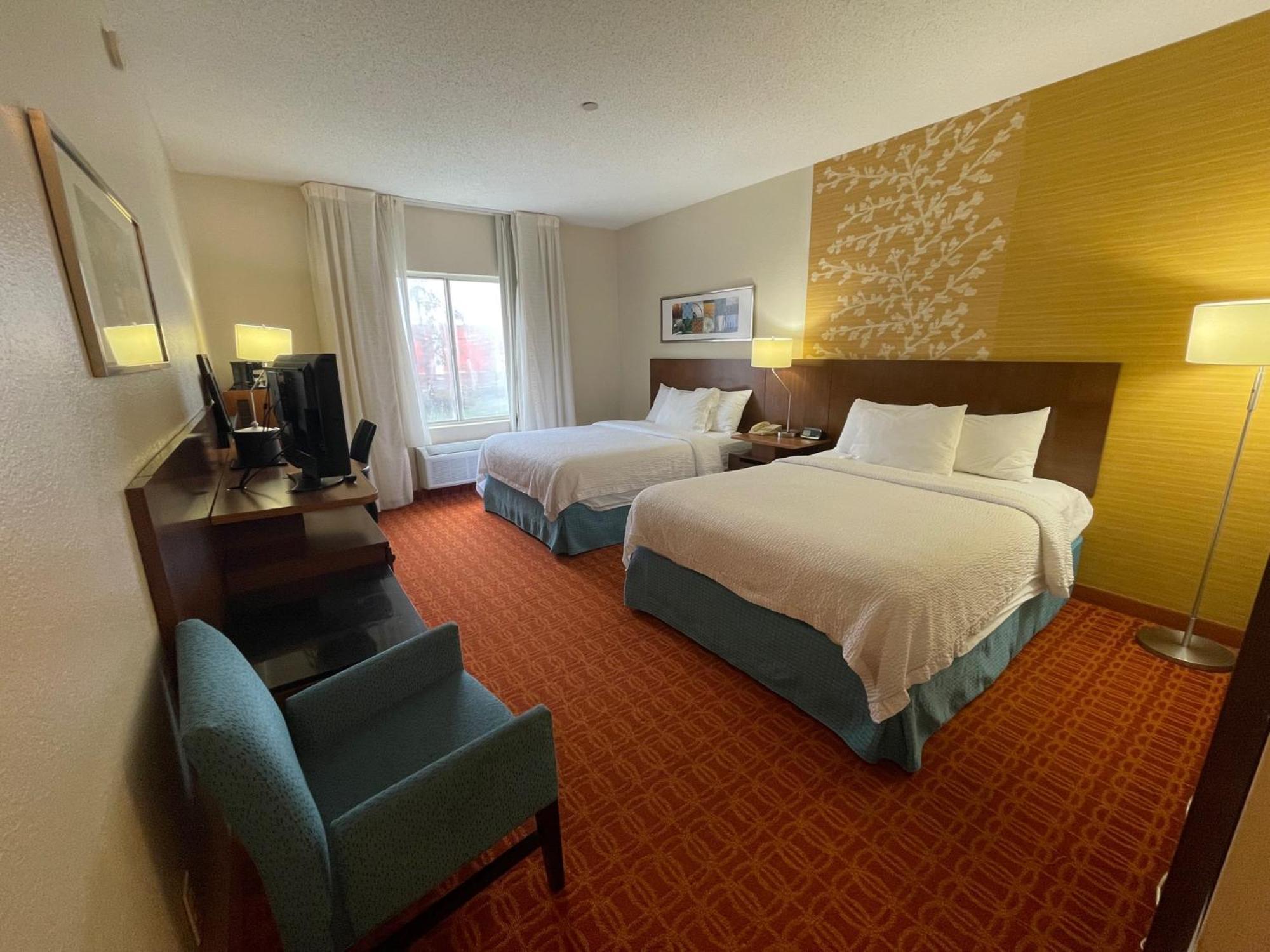 Fairfield Inn And Suites By Marriott Potomac Mills Γούντμπριτζ Εξωτερικό φωτογραφία