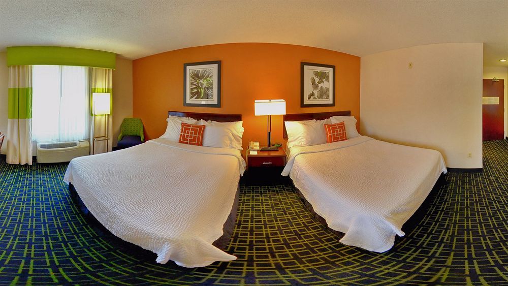 Fairfield Inn And Suites By Marriott Potomac Mills Γούντμπριτζ Εξωτερικό φωτογραφία