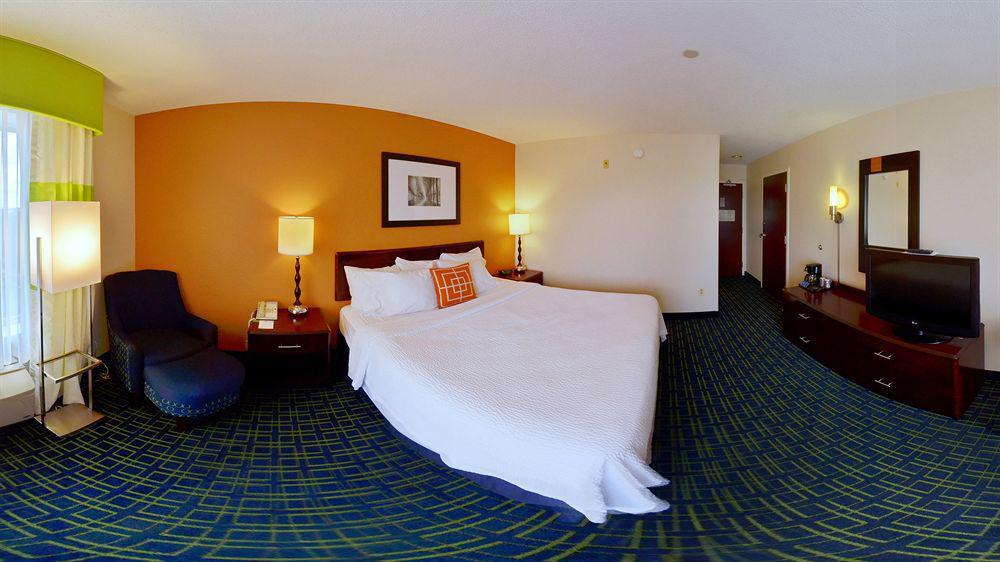 Fairfield Inn And Suites By Marriott Potomac Mills Γούντμπριτζ Εξωτερικό φωτογραφία